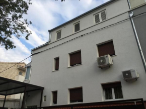 Отель Apartmani Mare  Сплит